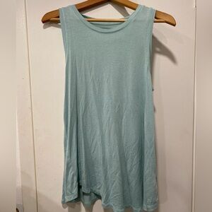 EUC Gap Luxe Sleeveless shirt in Mint green size small. Oversized.